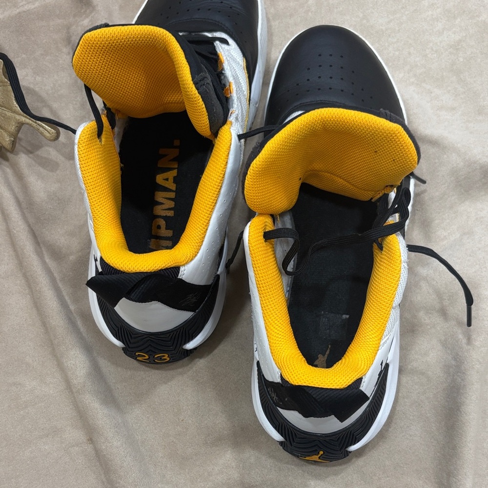 Nike Men's Air Jordan Stay Loyal White Taxi Black DB2884-107 - Size 10.5 - Picture 4 of 11